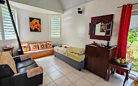 Tiva Perl Lodge Tahaa